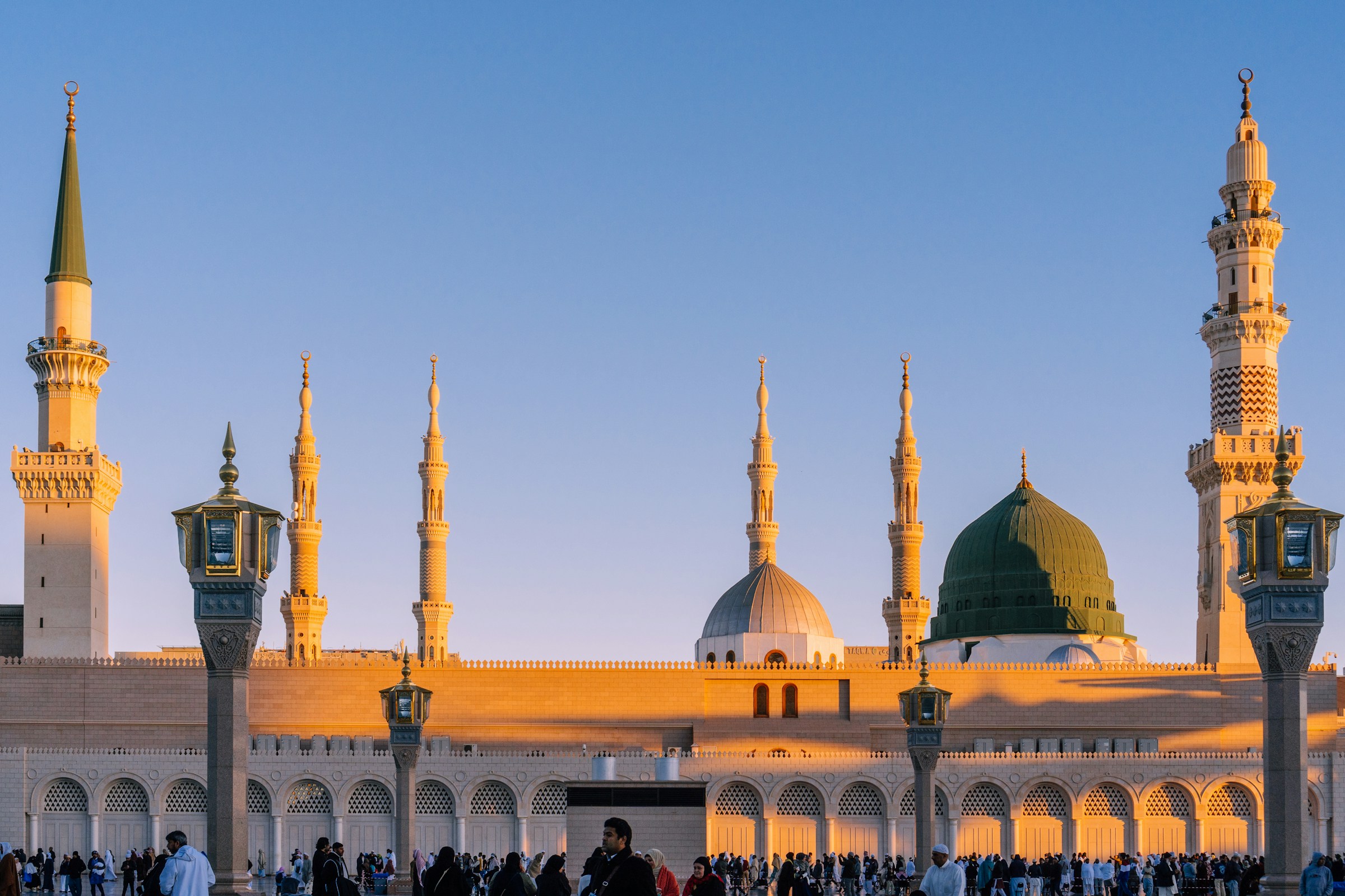 Al-Masjid an-Nabawi in Madinah for Umrah travel