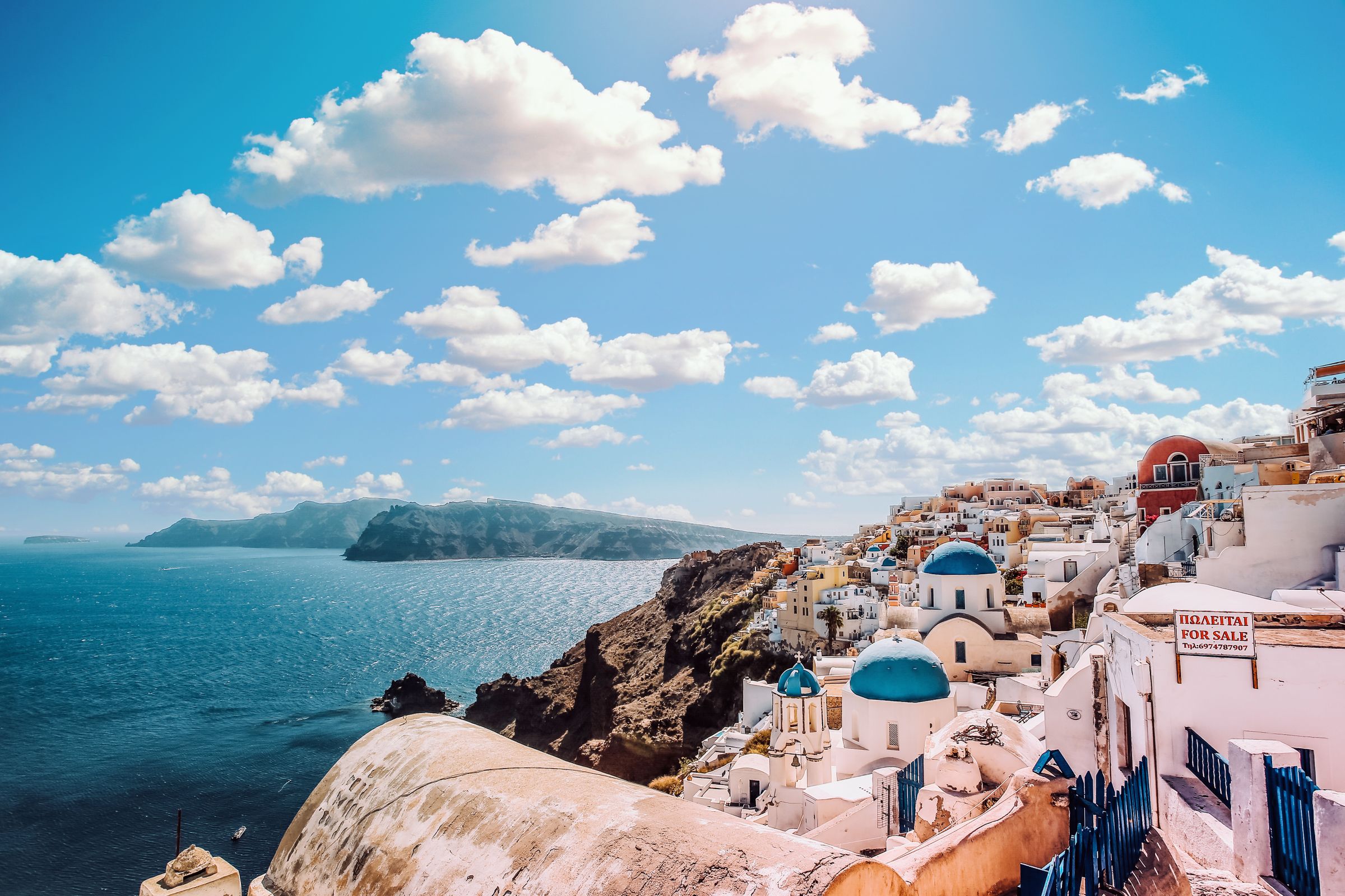 Road trip adventure for worldwide tour packages
